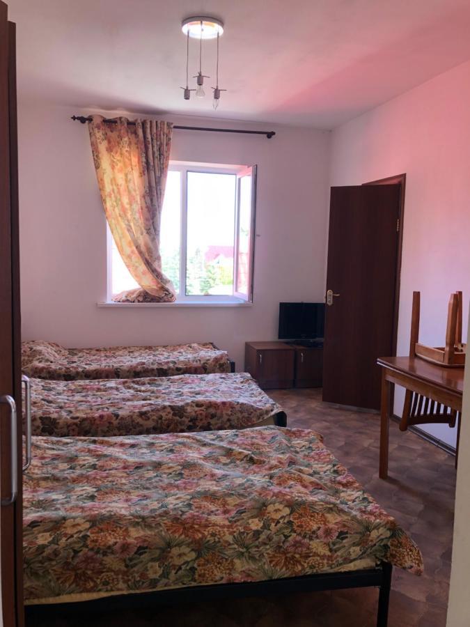 Гостевой Дом Айша Guest House Aisha Cholpon-Ata Exterior photo